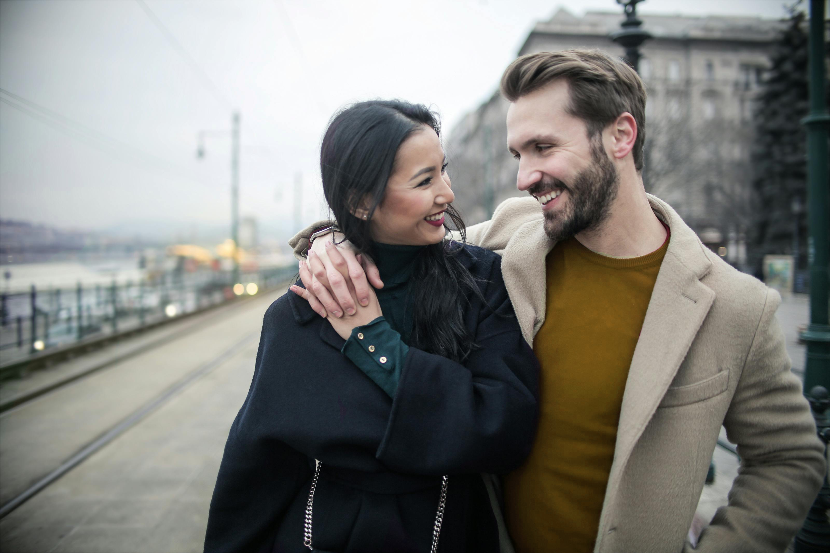 Speed dating / rychlé rande pro ženy a muže ve věkové kategorii 30 až 45 let.